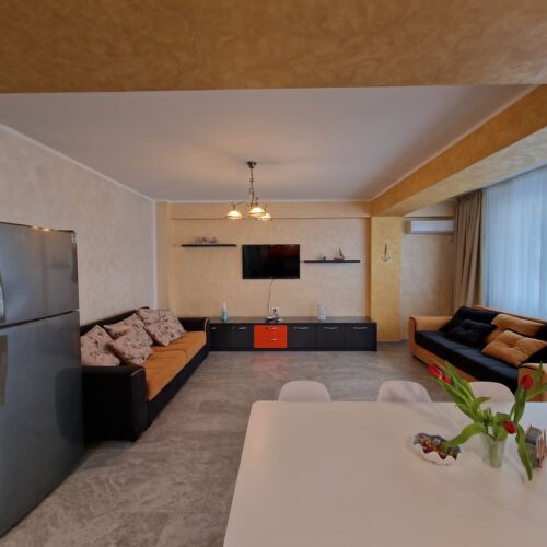 Apartament la parter cu 2 camere pentru 6 pers.