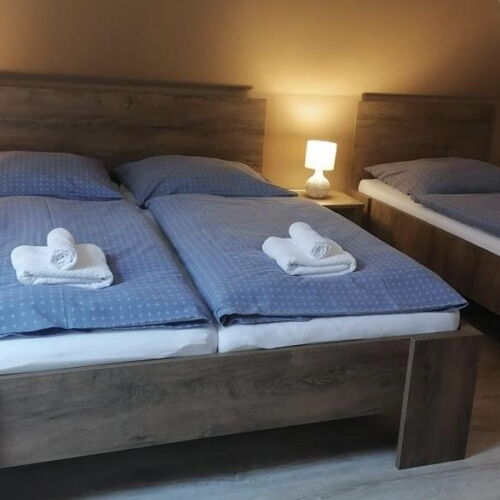 Pokój 5-osobowy z prysznicem z aneksem kuchennym