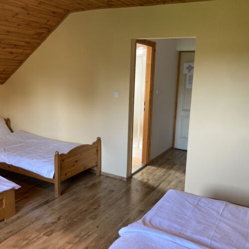 Upstairs Family 5 Person Room