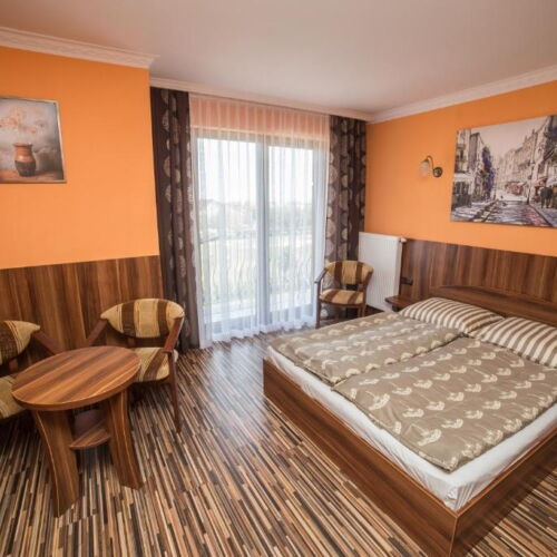 Pokój 4-osobowy na piętrze z łazienką