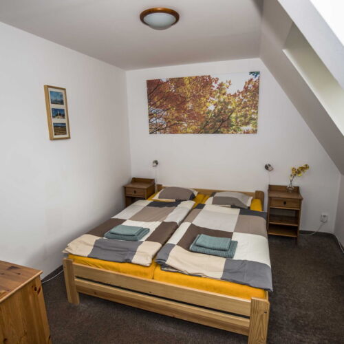 Camera dubla cu chicinetă proprie