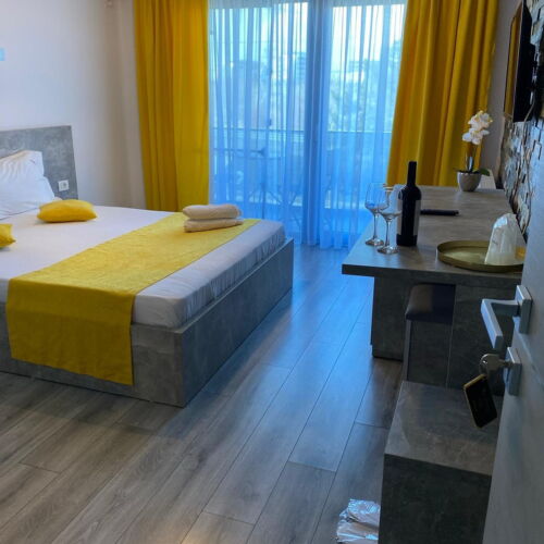 Deluxe Pokoj s balkónem s manželskou postelí