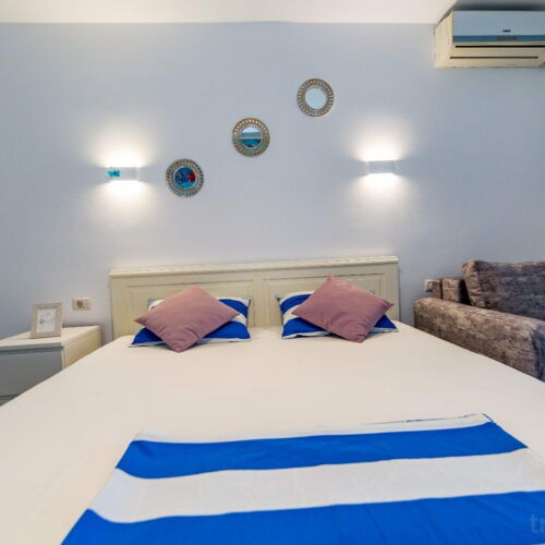 Studio Pokoj s manželskou postelí na přízemí (s možností přistýlky)