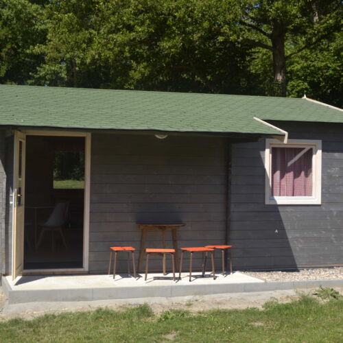 Chata 4-osobowy z prysznicem z aneksem kuchennym