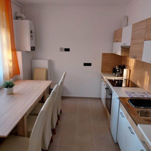 Apartman pro 6 os. se 2 ložnicemi s výhledem do dvora přízemní