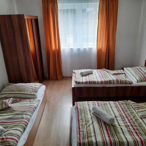Apartament 9-osobowy z prysznicem z aneksem kuchennym z 2 pomieszczeniami sypialnianymi