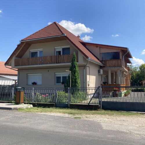 Apartament 6-osobowy na piętrze na poddaszu z 3 pomieszczeniami sypialnianymi