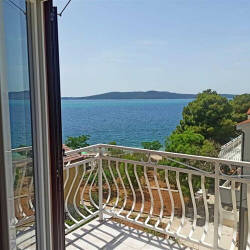 Apartman tV s plochou obrazovkou s terasou pro 4 os. se 2 ložnicemi