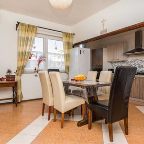 Apartament 6-osobowy z tarasem z dostępem do ogrodu z 3 pomieszczeniami sypialnianymi