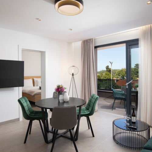 Apartament 4-osobowy na piętrze Tourist z 2 pomieszczeniami sypialnianymi (możliwa dostawka)