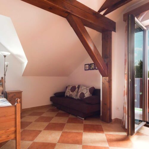 Pokój 4-osobowy Studio z prysznicem (możliwa dostawka)