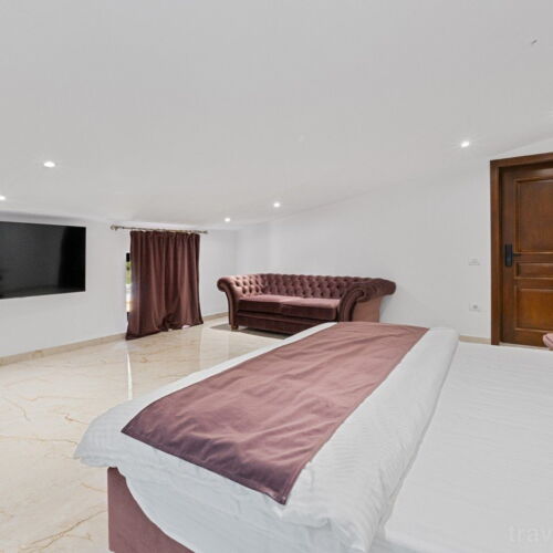 Grand 1-Room Apartment for 4 Persons