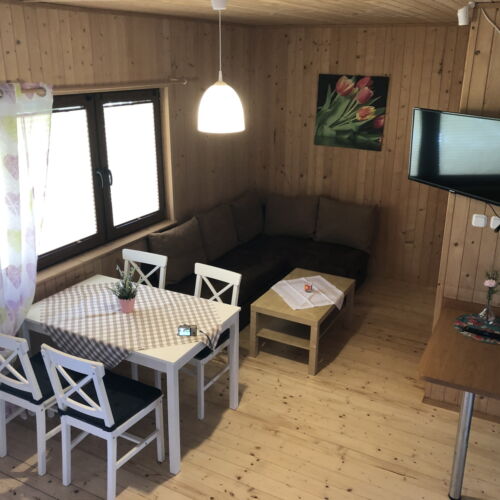 Ganzes Haus 3-Zimmer-Apartment für 6 Personen mit Aussicht auf den Garten