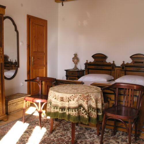 Pokój 2-osobowy na parterze Ze wspólną kuchnią (możliwa dostawka)