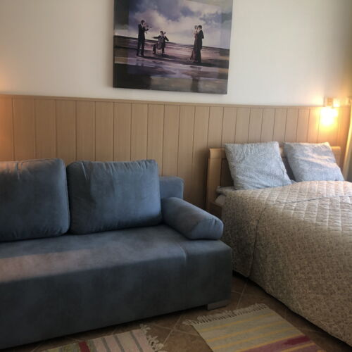 Apartament la etaj cu vedere spre parc cu 1 camera pentru 4 pers.