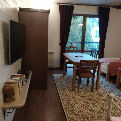 Apartament 6-osobowy na piętrze Tourist z 2 pomieszczeniami sypialnianymi