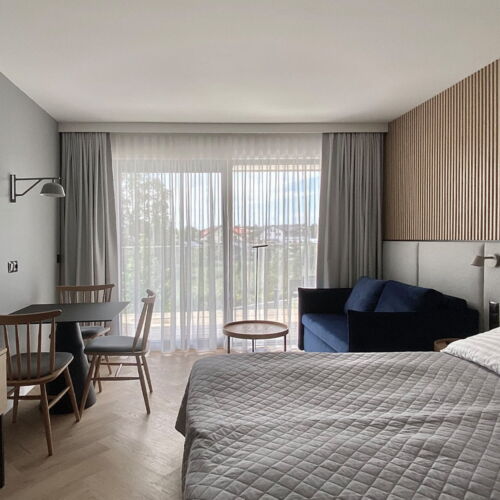 Apartament cu aer conditionat cu chicineta proprie cu 1 camera pentru 4 pers.