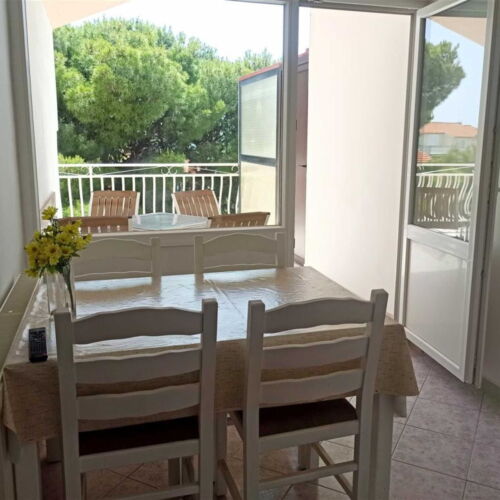 Apartman s terasou pro 4 os. se 2 ložnicemi s výhledem na moře