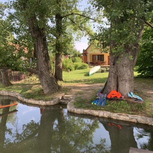 Whole House Summer House for 6 Persons