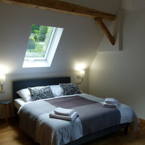 Apartament 9-osobowy na piętrze z widokiem na góry z 3 pomieszczeniami sypialnianymi