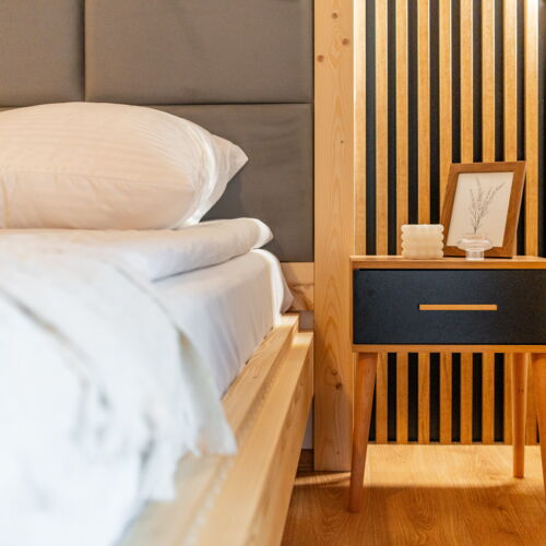 Camera dubla la etaj cu balcon