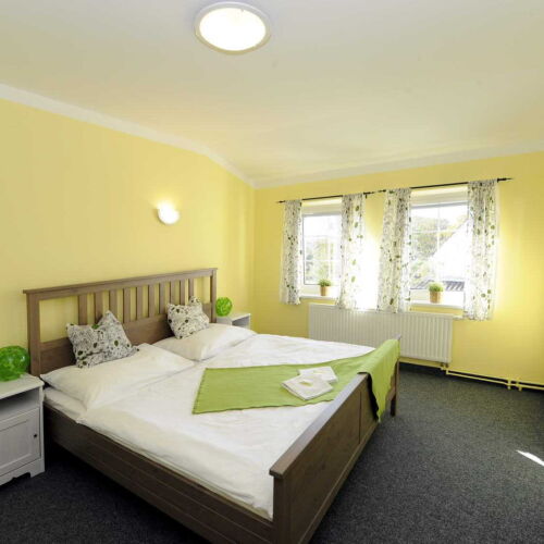 Dvoulůžkový pokoj - manželská postel s možností přistýlky