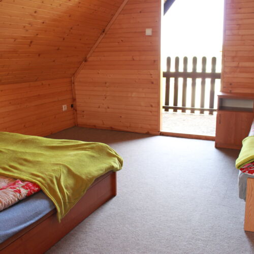 Domek drewniany 5-osobowy Economy Przyjazny podróżom rodzinnym