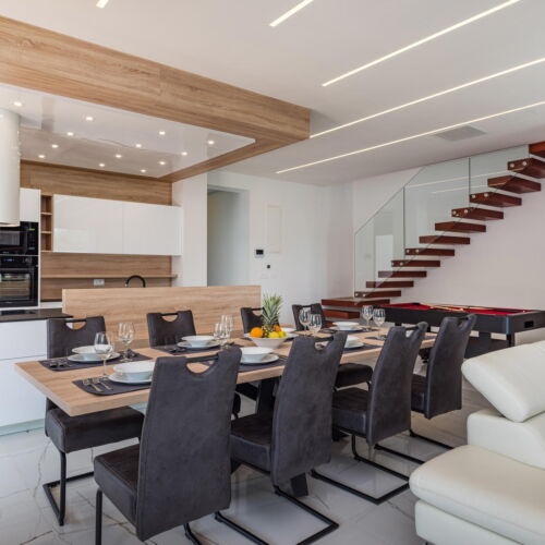 Casă de vară pentru 8 pers. (se inchirieaza doar integral)