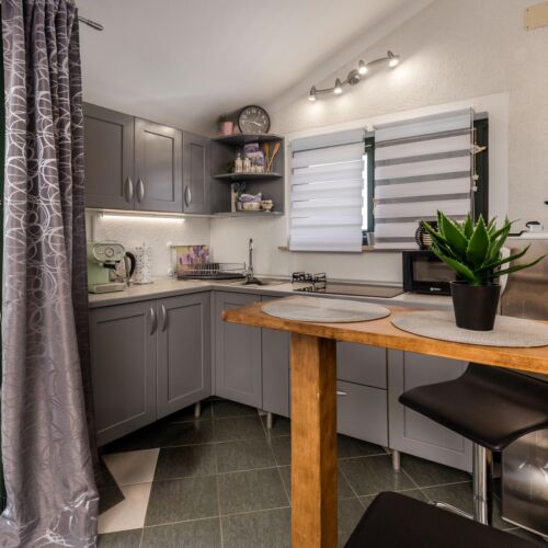 Summer House for 8 Persons