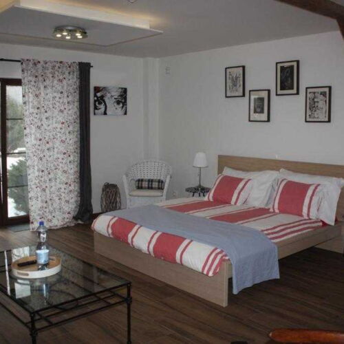 Komfort Pokoj s manželskou postelí s výhledem do zahrady