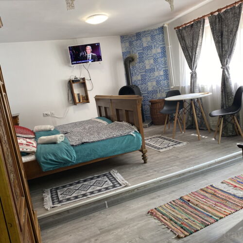 Camera twin cu balcon cu panoramă (se poate solicita pat suplimentar)