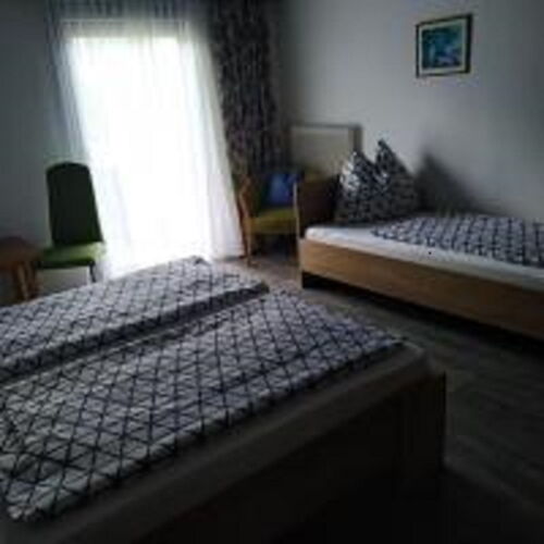 Pokój 6-osobowy na piętrze z widokiem na góry