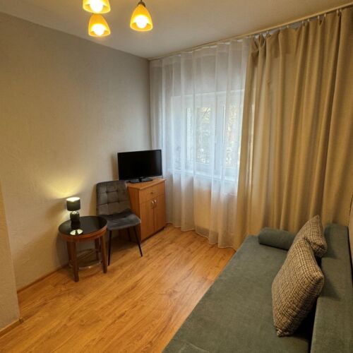 Single Room with LCD/Plasma TV and Shower