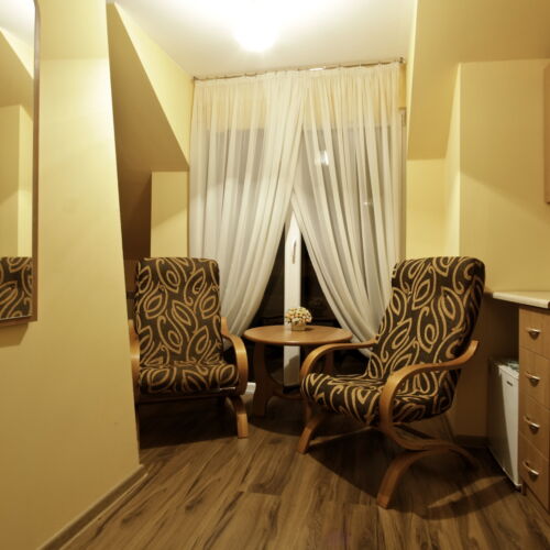 Pokój 2-osobowy na poddaszu z balkonem