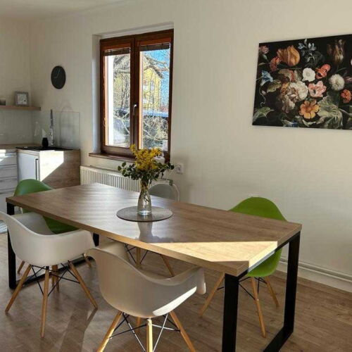 Rekreační dům (jako celek) se sprchou s privátní koupelnou mimo apartmán pro 6 os.