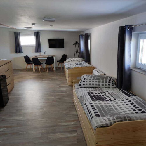 Apartman se sprchou s vlastní kuchyňkou pro 2 os. (s možností přistýlky)