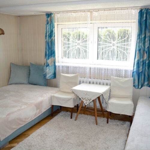 Dreibettzimmer Parterre mit Lcd/Plazma Tv