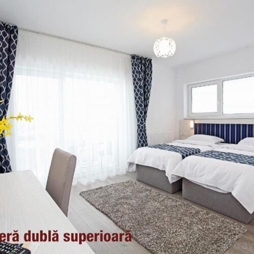 Camera twin superior cu balcon