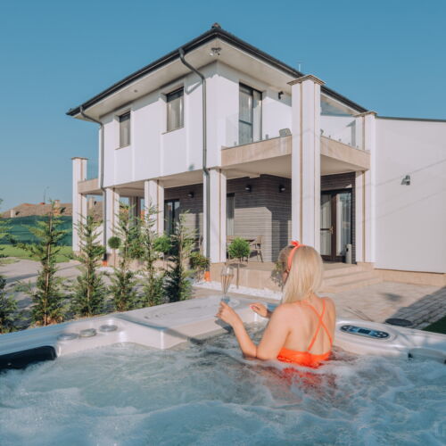 Villa for 12 Persons (extra beds available)