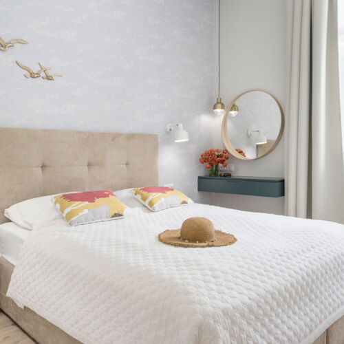 Premier 2-Room Air Conditioned Apartment for 4 Persons