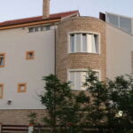 Apartmanok és Szobák A Tenger Mellett Nin, Zadar - 5858 Nin