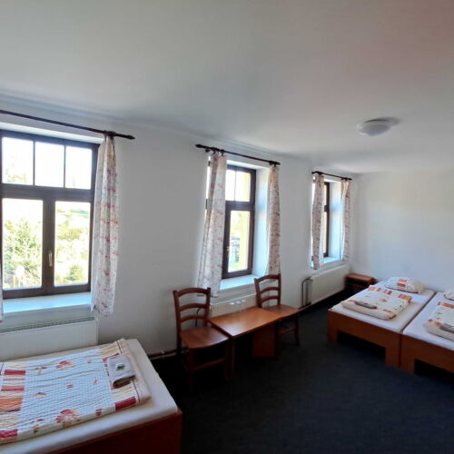 Pokój 3-osobowy z prysznicem