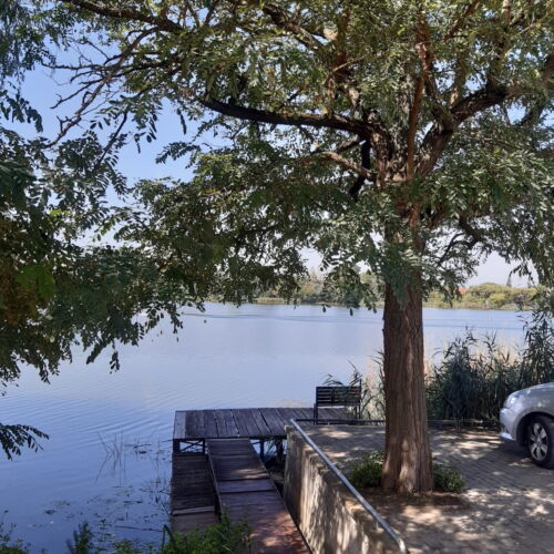 Casă de vară întreaga unitate cu vedere spre râu pentru 4 pers. (se inchirieaza doar integral)