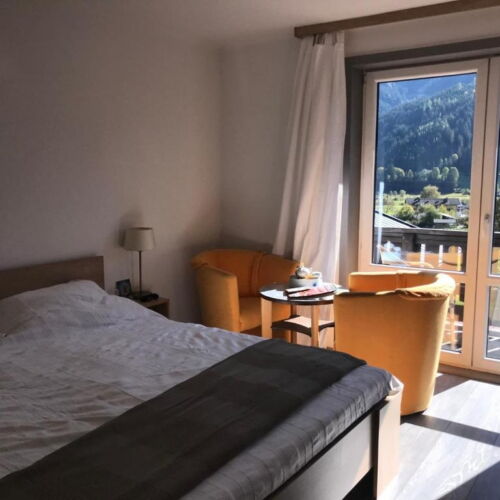 Apartament 5-osobowy na piętrze z widokiem na góry z 2 pomieszczeniami sypialnianymi