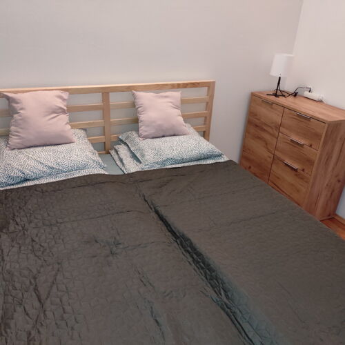 Apartman (jako celek) s klimatizací s terasou pro 5 os.