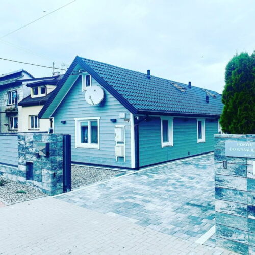 Apartament la etaj la parter cu 1 camera pentru 3 pers.