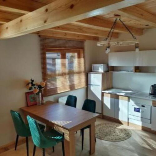 Casă de vacanță pentru 8 pers. (se inchirieaza doar integral)