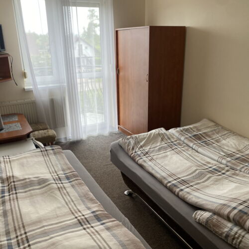 Camera tripla cu balcon