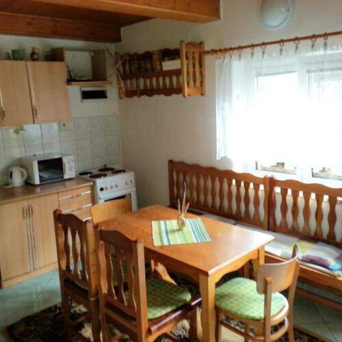 Domek całoroczny 6-osobowy z prysznicem z aneksem kuchennym (możliwa dostawka)