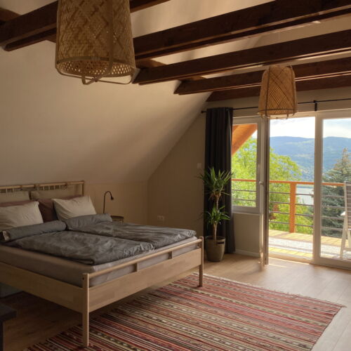 River View Whole House Apartment for 5 Persons